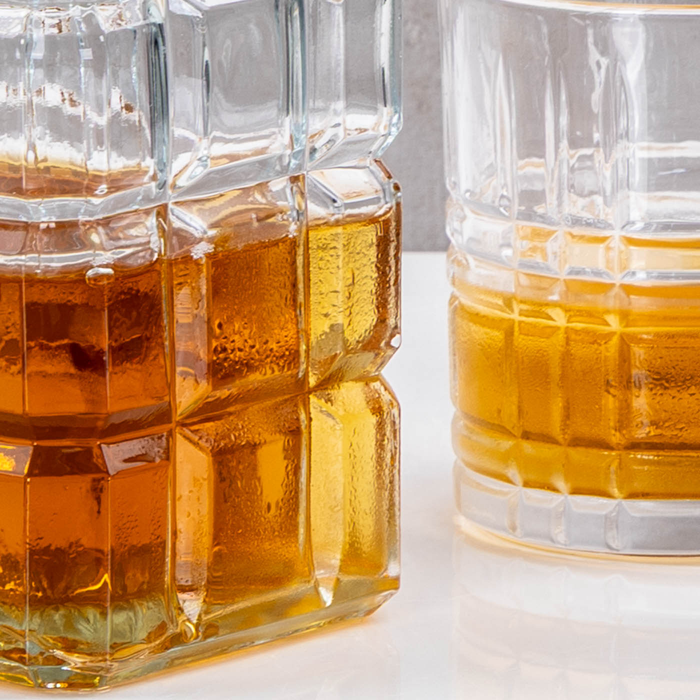 Whisky Karaffe Set 900ml 4 Whiskygläser 300ml Geschenkset Dekanter Glasflasche