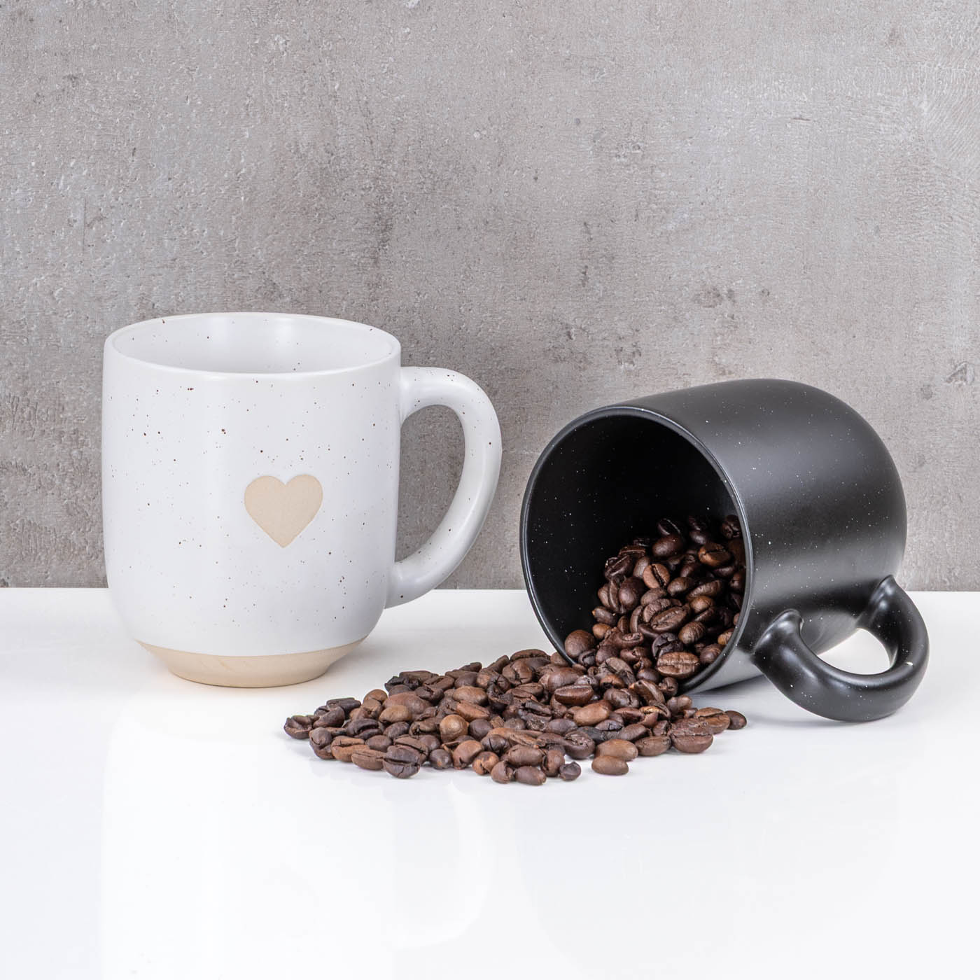 2er Set Steingut Tassen Schwarz Weiß 300ml Herz Kaffeebecher Kaffeetasse Paare