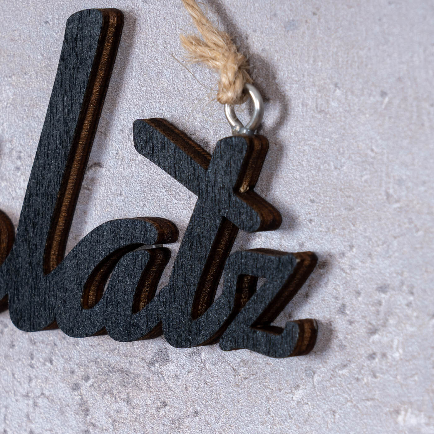 Schriftzug Lieblingsplatz L22cm Schwarz Holz Türschild  Hängerchen Wanddeko Deko