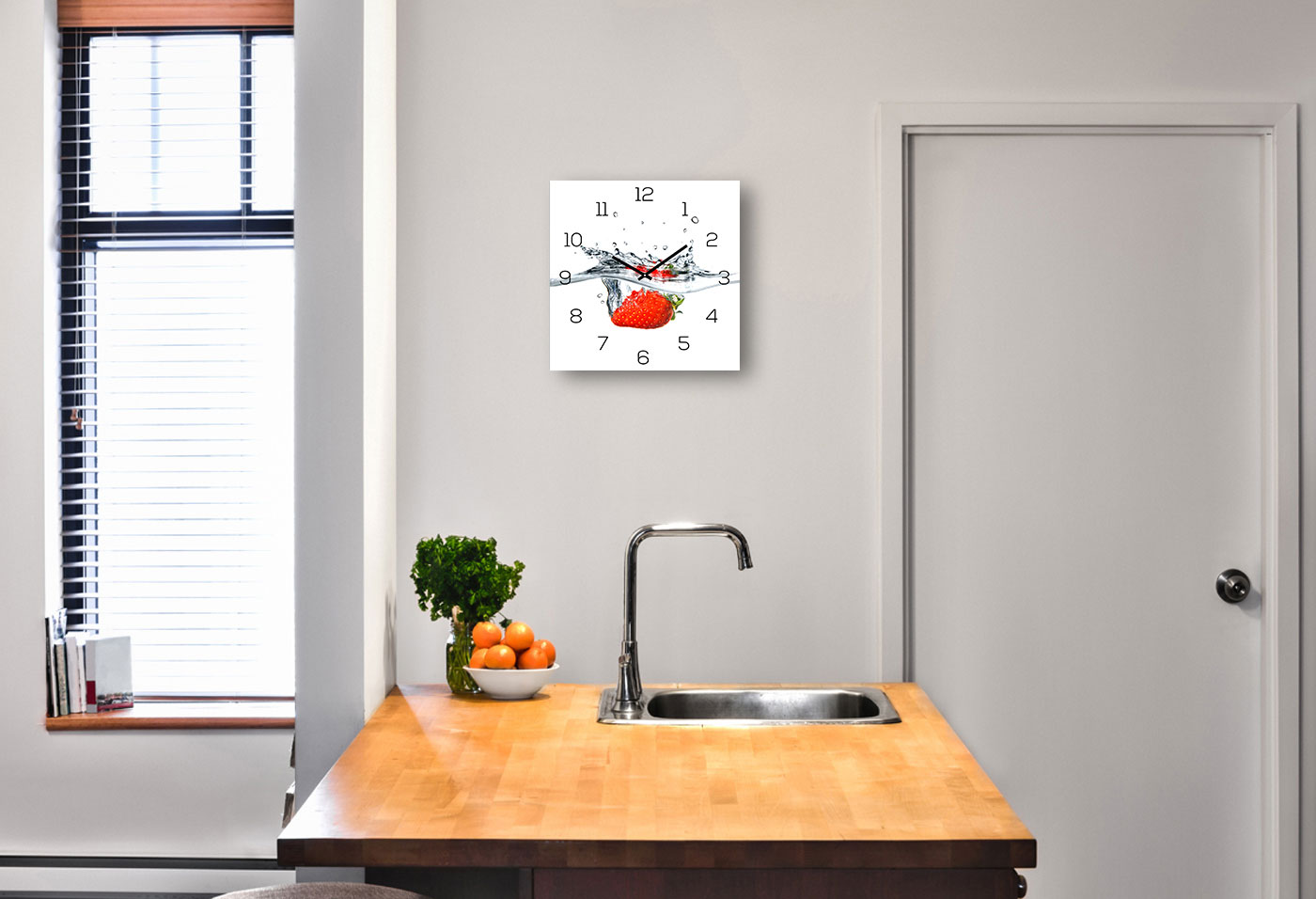 Wanduhr Glas 30x30cm Uhr Glasbild Erdbeere Rot Wasser Frucht Fruit Küchenuhr
