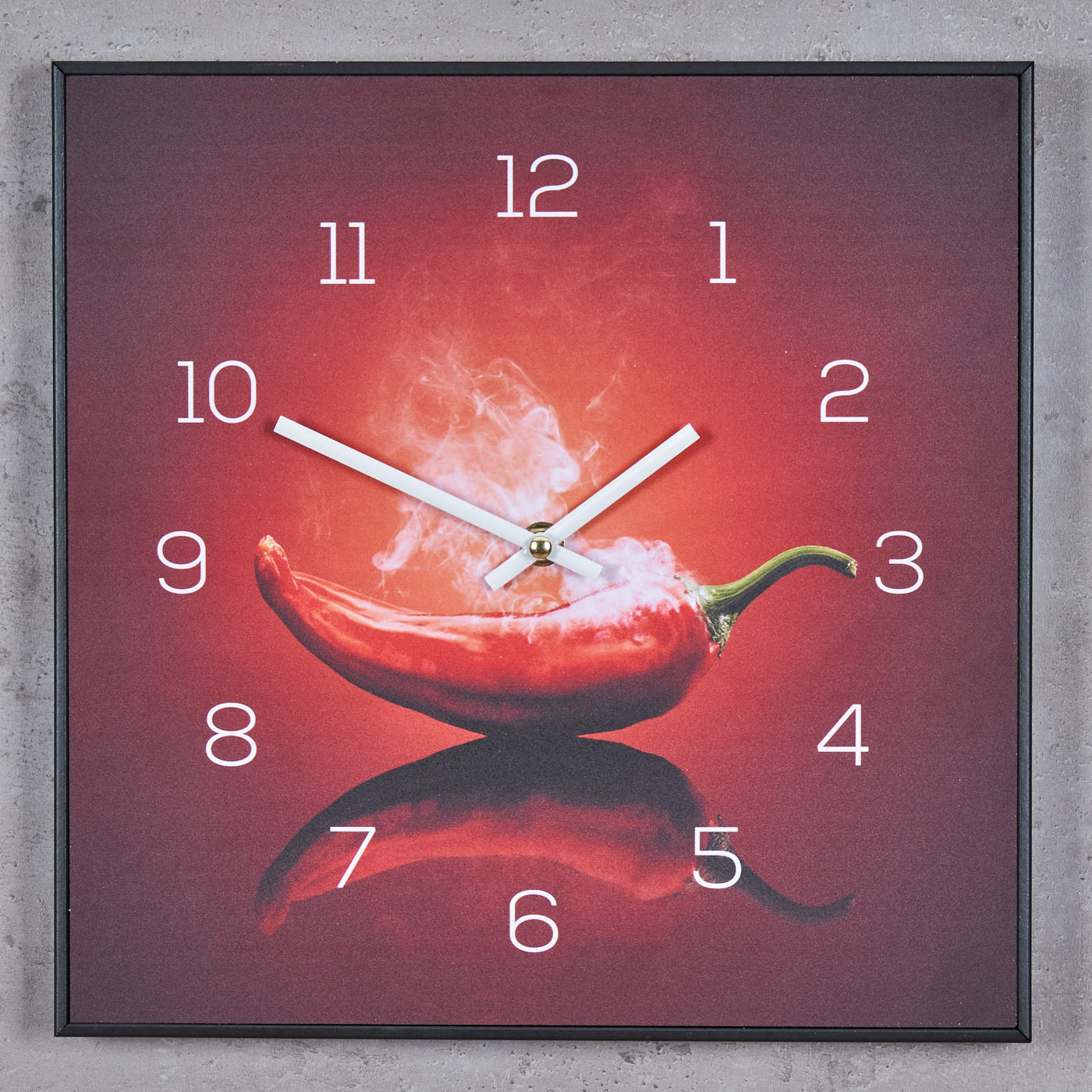 Wanduhr 30x30cm Uhr PVC Rahmen Schwarz Küche Chili Peperoni Wandbild Wanddeko