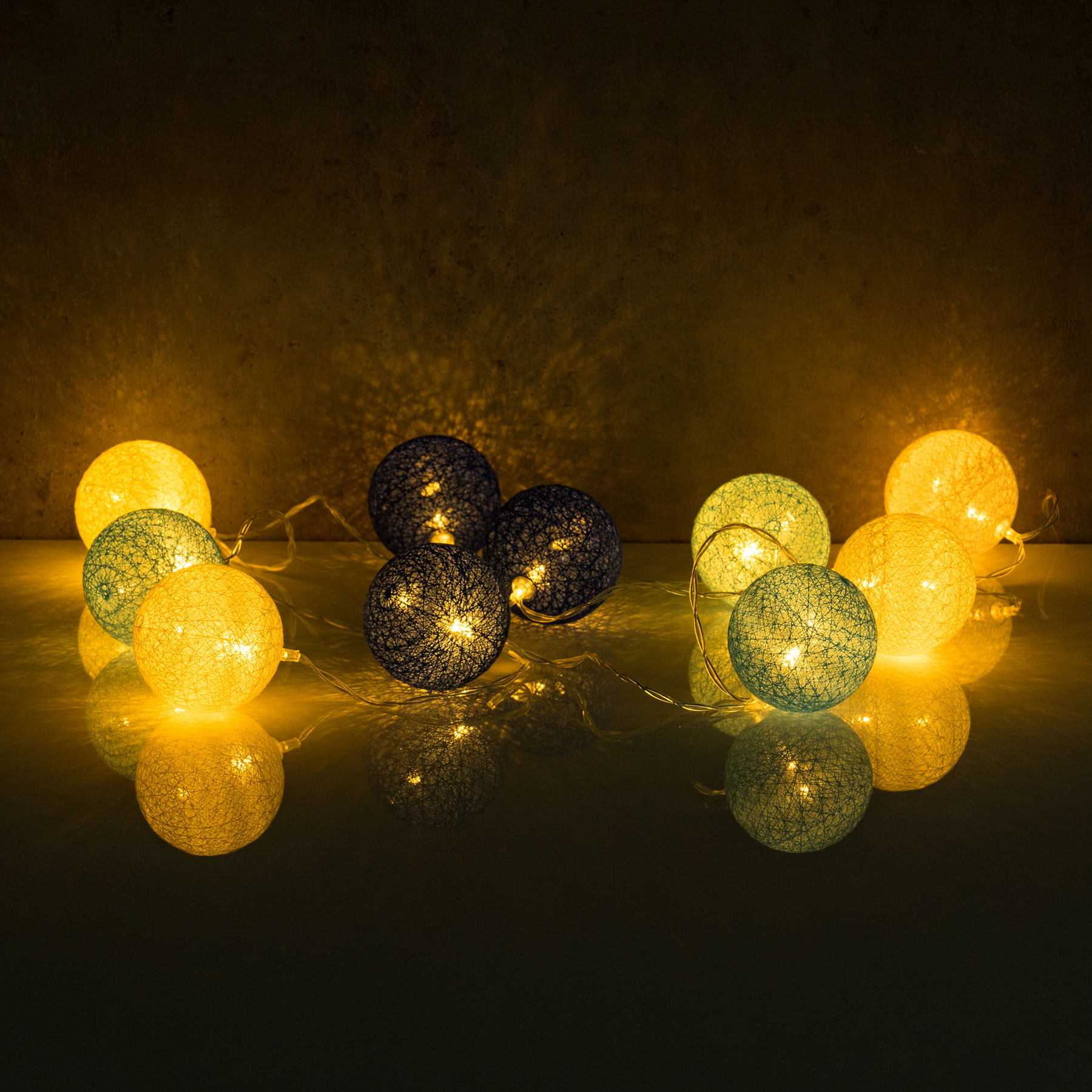 10er Lichterkette LED Kugeln Lampions Baumwolle Blau Weiß Cotton Warmweiß