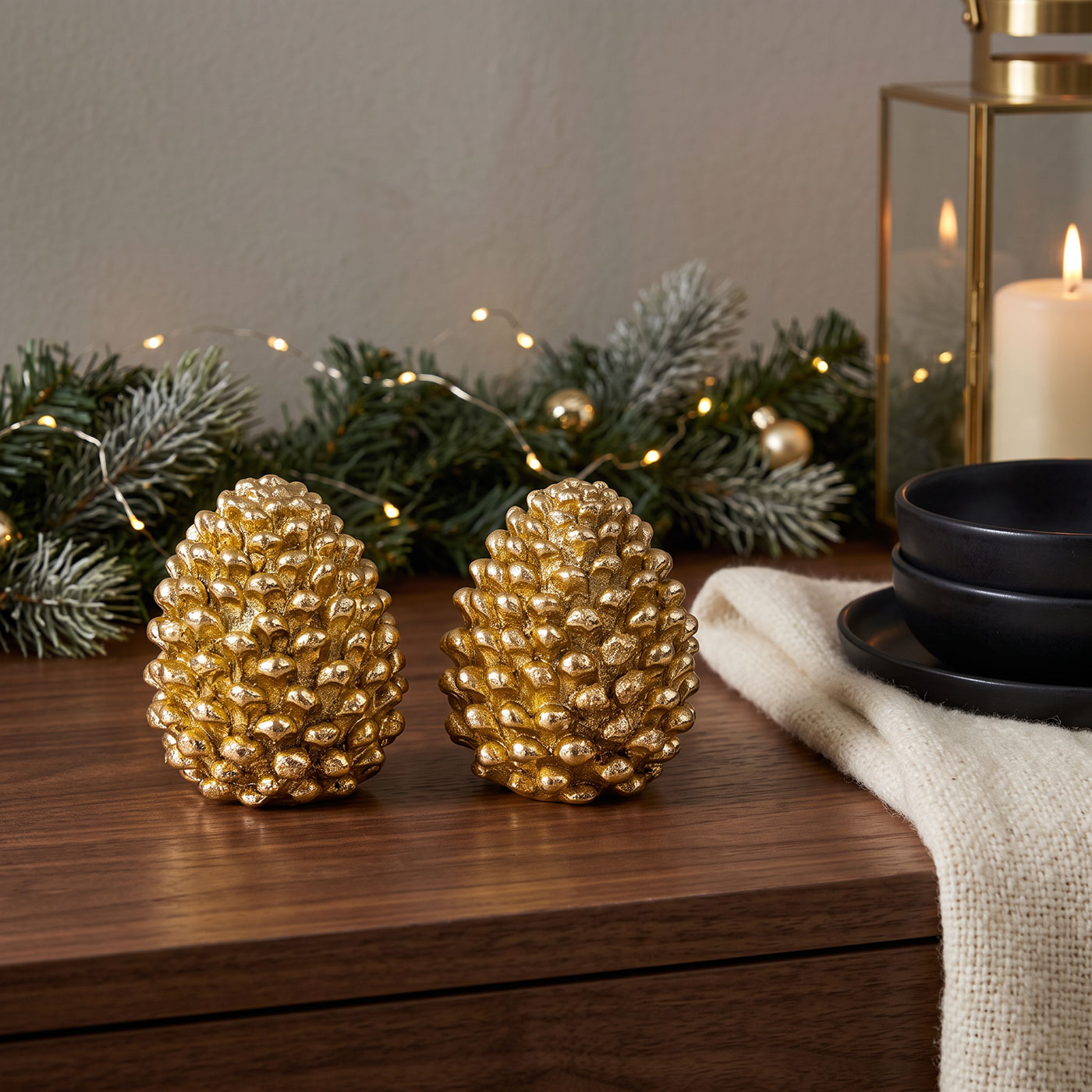 2er Set Deko Tannenzapfen Gold Polyresin Festliche Tischdeko Weihnachtsdeko