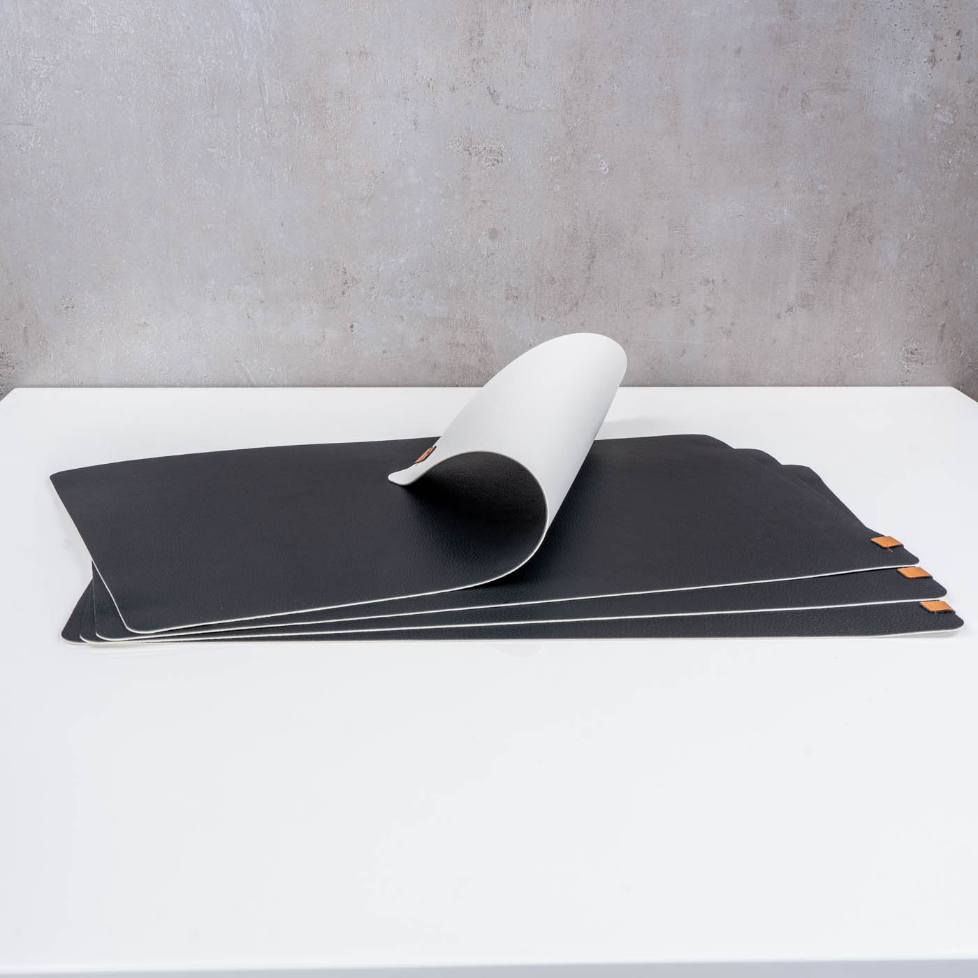 4er Set Platzset Tischsets 45x30cm Schwarz Creme Lederoptik Beidseitig Tischdeko