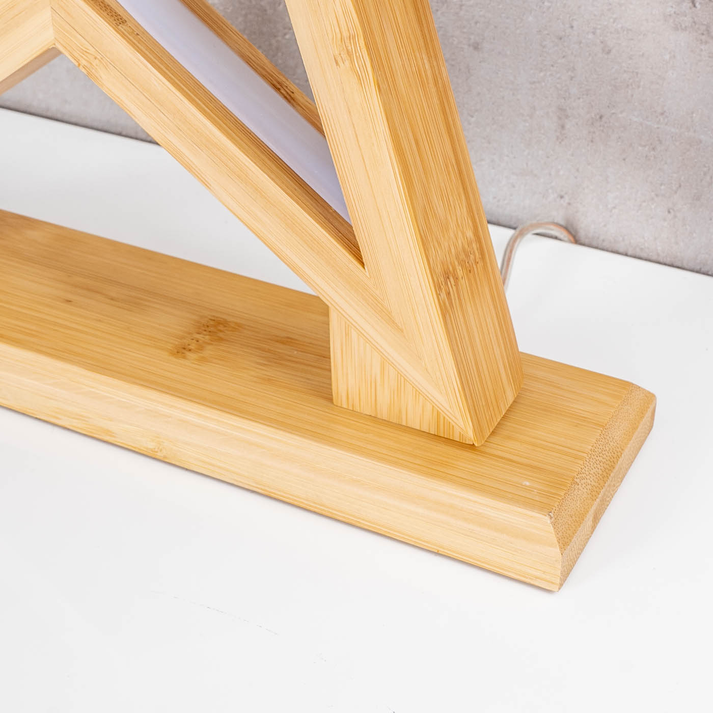 LED Stern Holz H33cm Tischlampe Bambus Weihnachten Dekoleuchte Weihnachtsdeko