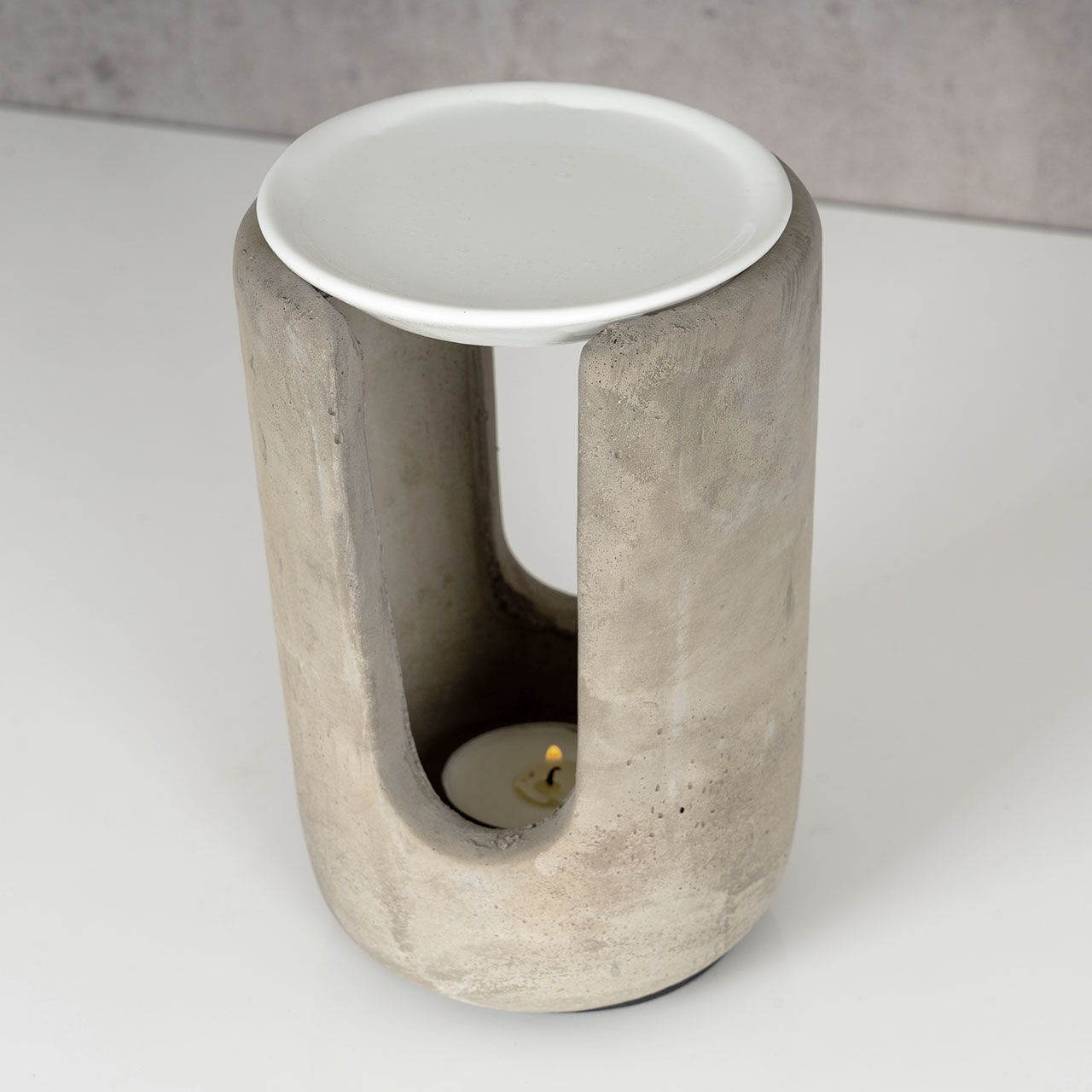 Duftlampe Beton Weiß 10x15cm inkl. 2x Teelicht Tischdeko Teelichthalter Aroma