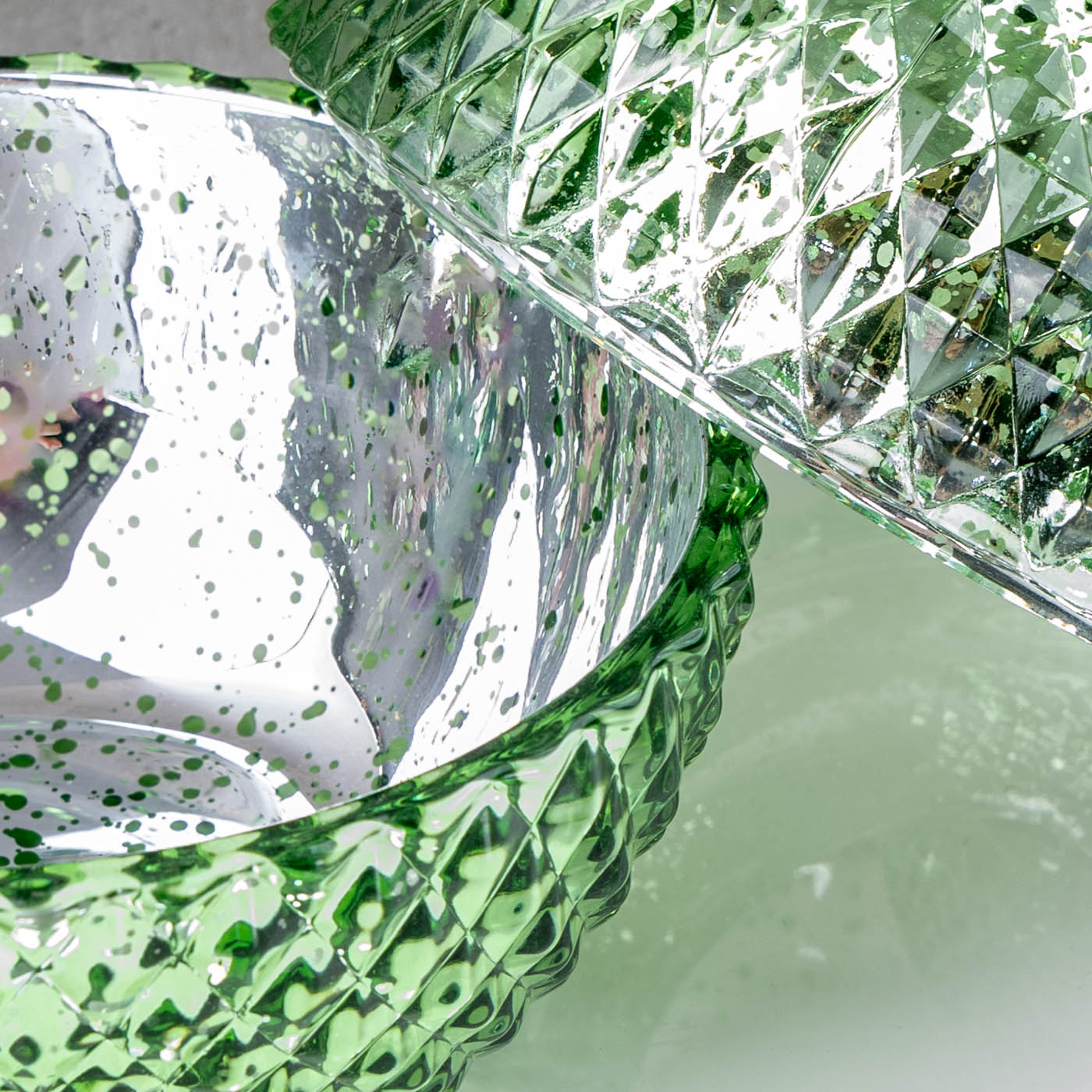 Deko Dose Weihnachten Ø13cm Weihnachtskugel Bonbon Glas Grün Tischdeko Candy Bar