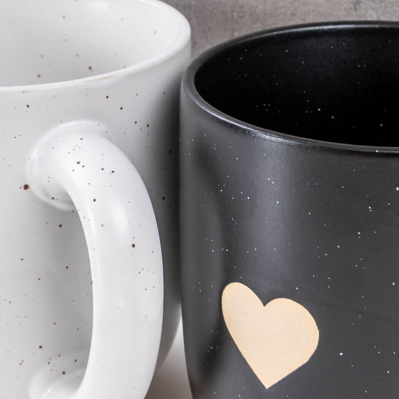 2er Set Steingut Tassen Schwarz Weiß 300ml Herz Kaffeebecher Kaffeetasse Paare
