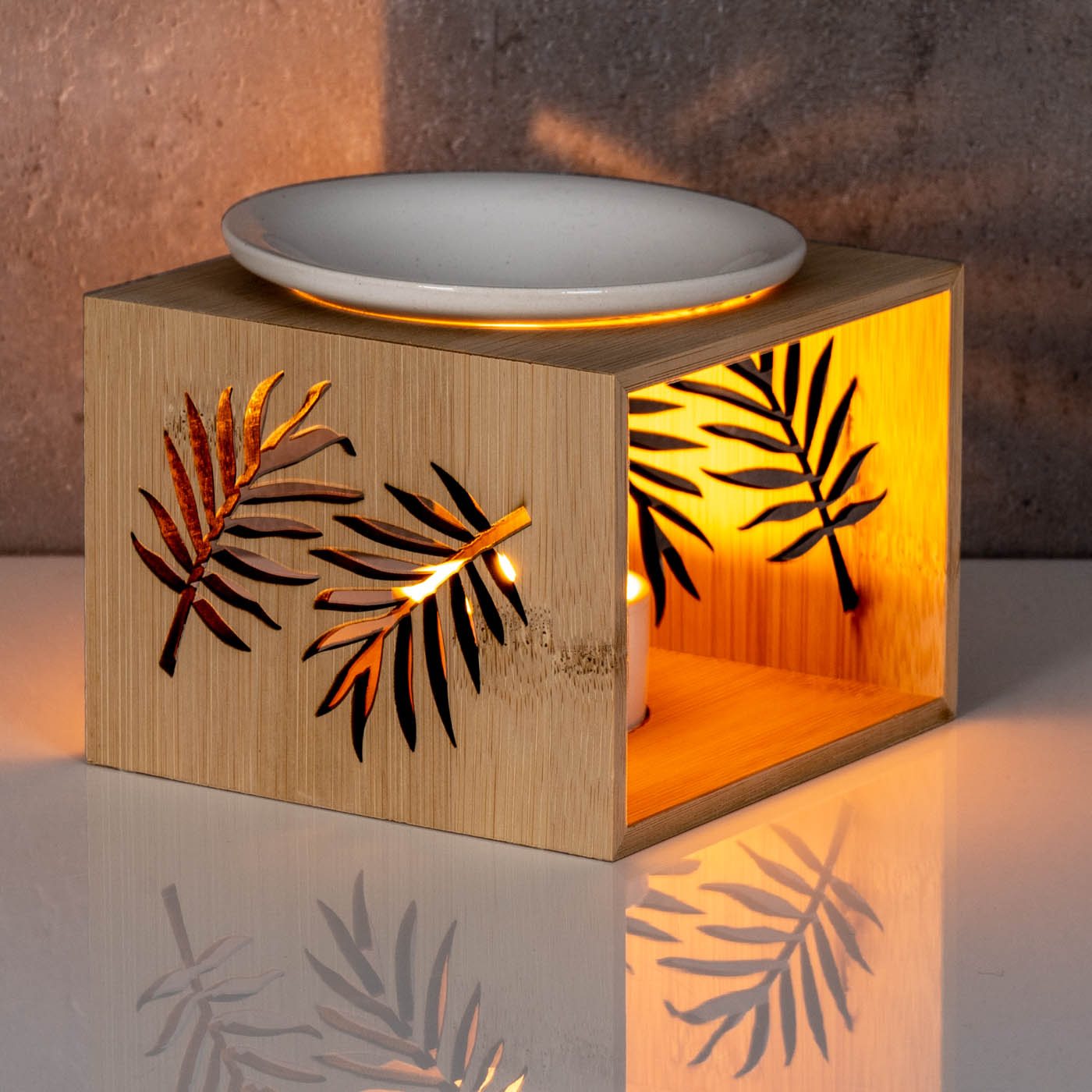 Duftlampe Bambus Natur Weiß Keramik Holz Aromalampe Palmen-Blatt inkl. 10 Duftöle