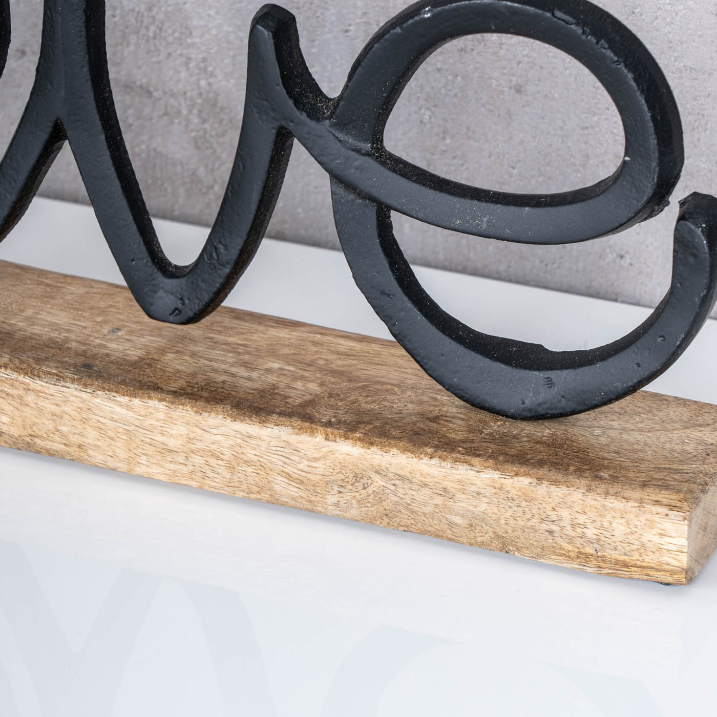 Aufsteller Schriftzug Love H17cm Metall Schwarz Holz Deko Mangoholz Tischdeko