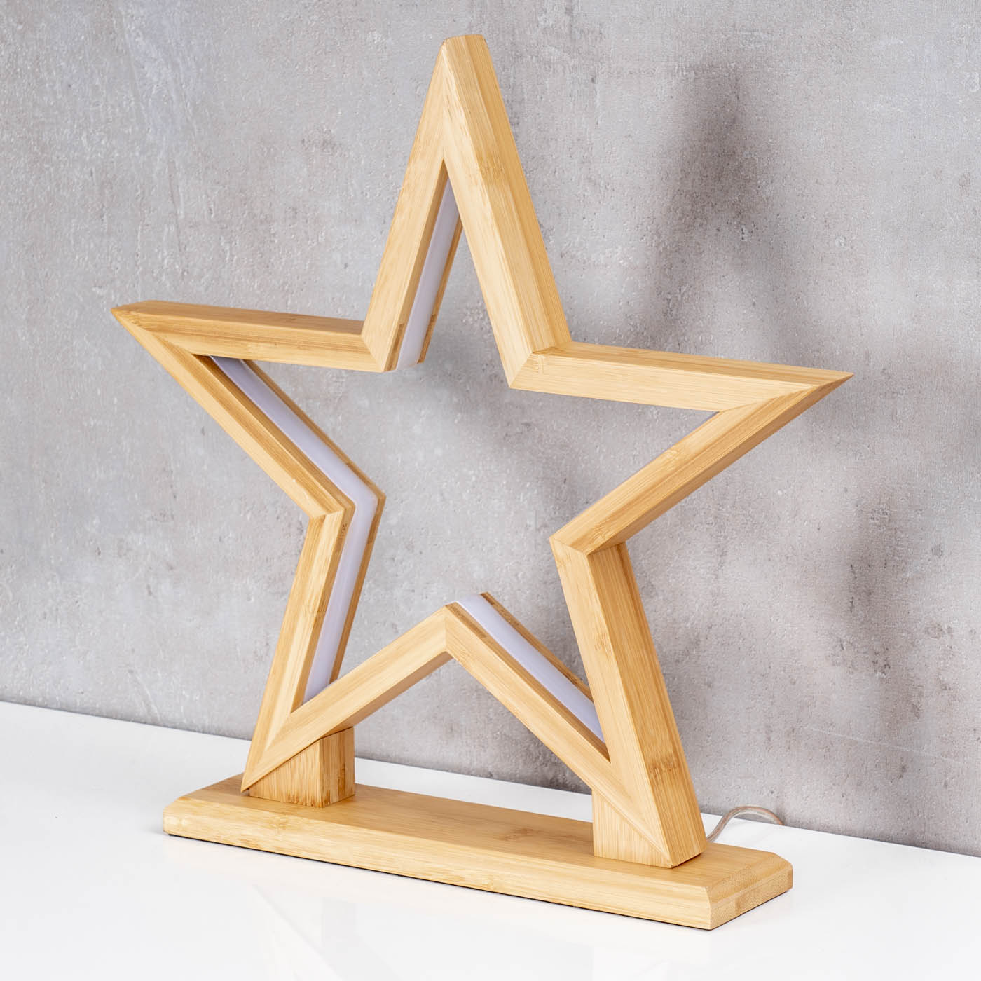LED Stern Holz H33cm Tischlampe Bambus Weihnachten Dekoleuchte Weihnachtsdeko