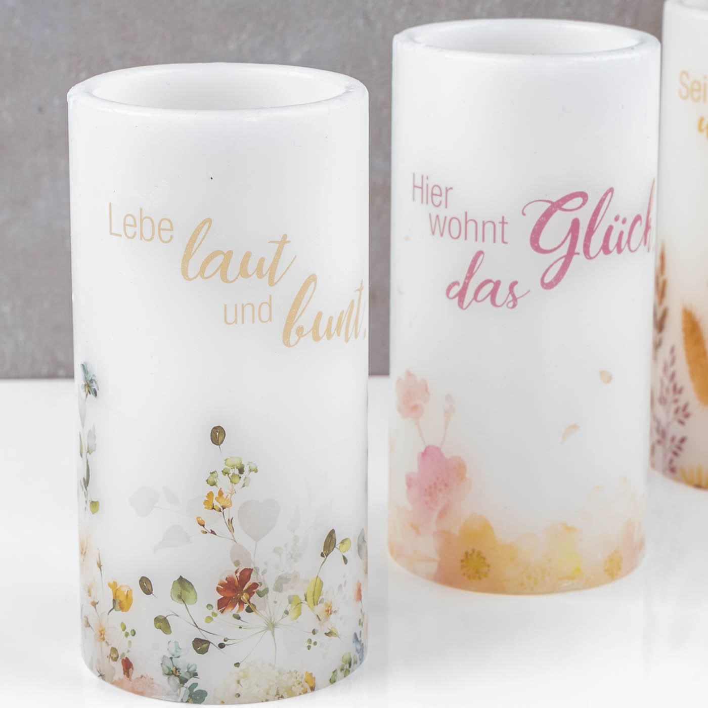 4er Set LED Kerzen Echtwachs Weiß 15x7cm Spruch Blumen Flammenlos Tischdeko