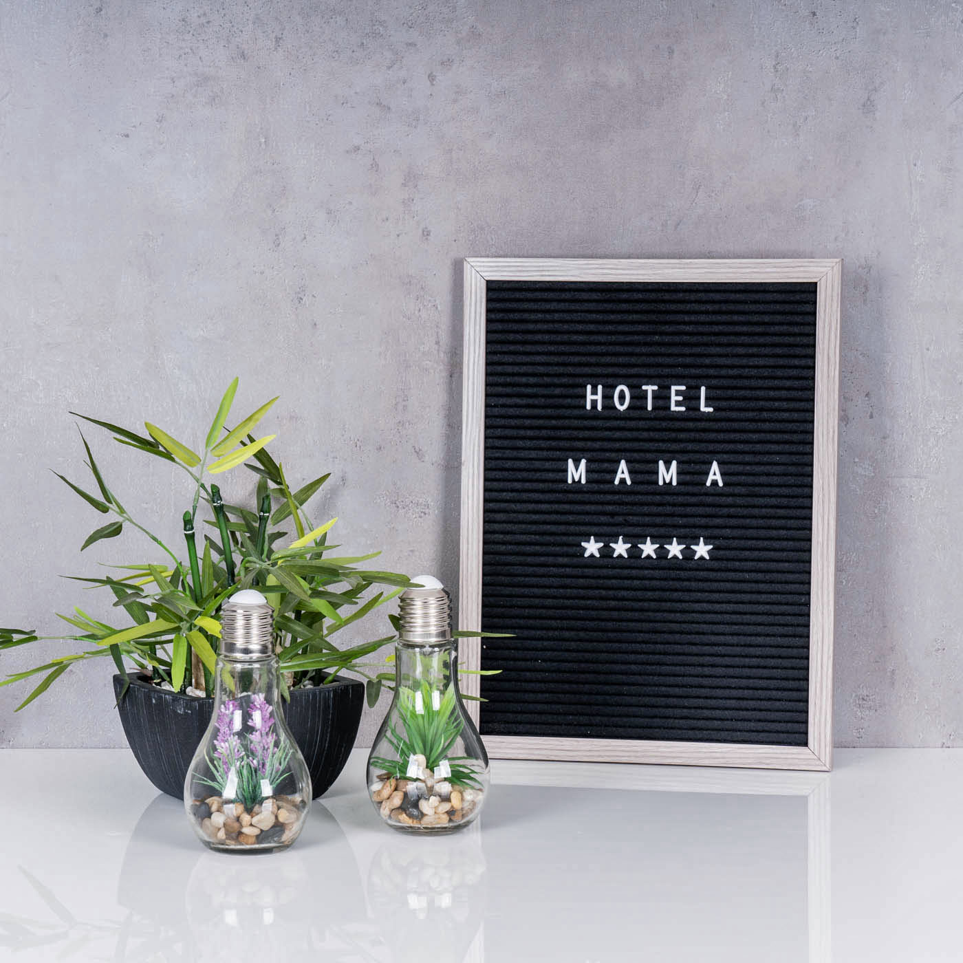 Buchstaben Tafel Holz 30x40cm Letter Board Eiche gekälkt Stoff Stecktafel Wanddeko