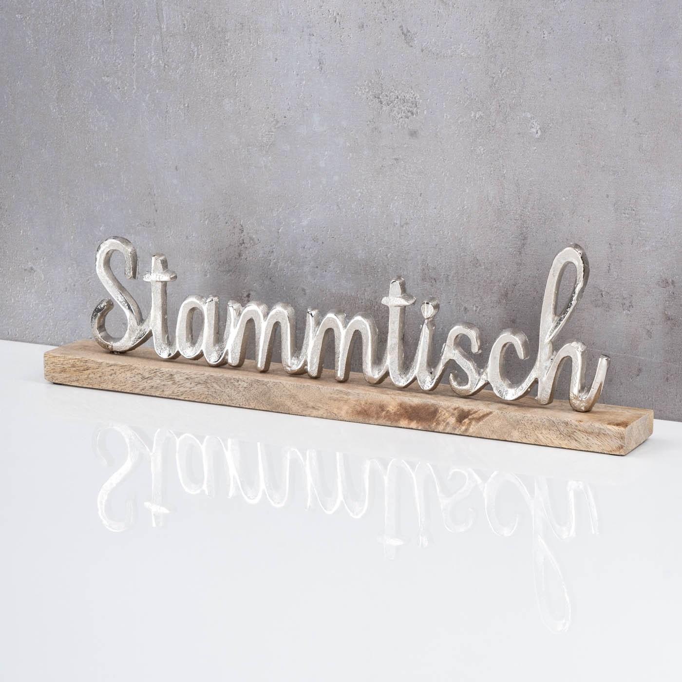 Schriftzug Stammtisch L40cm Metall Mango Silber Holz Tischdeko Deko Aufsteller