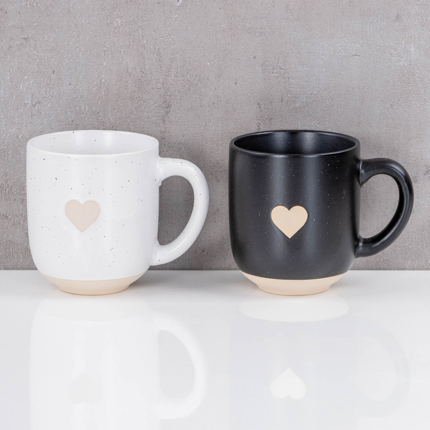 2er Set Steingut Tassen Schwarz Weiß 300ml Herz Kaffeebecher Kaffeetasse Paare