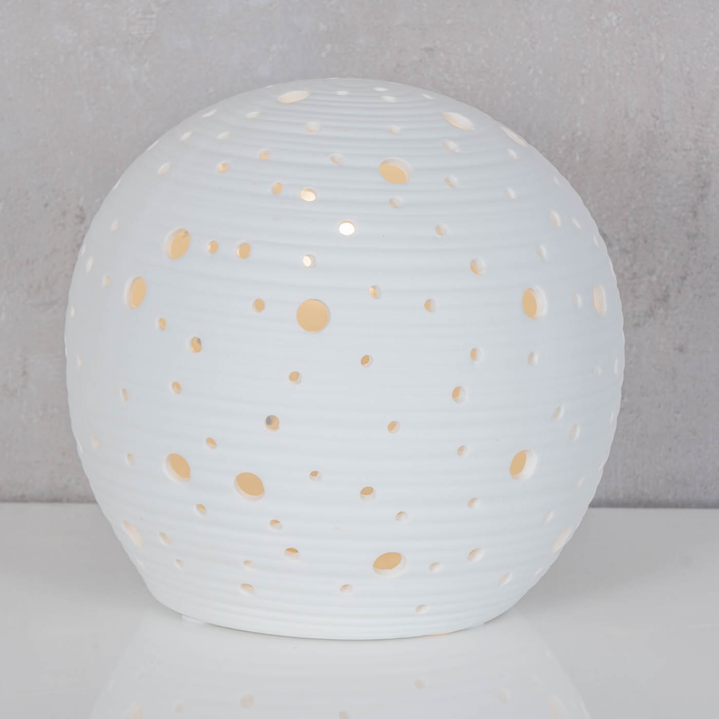 Tischlampe 15cm Rund Porzellan Weiß Kugel Lampe Leuchte Tischdeko Lochmuster