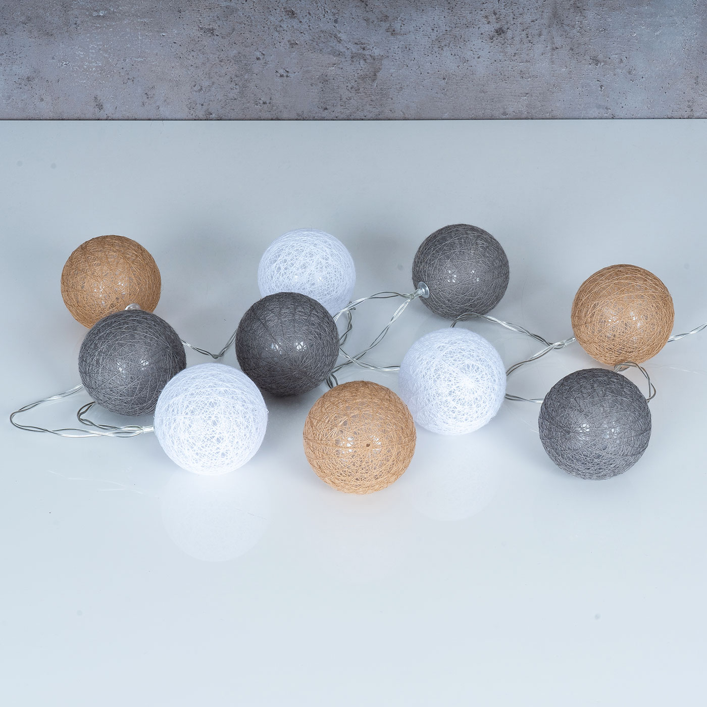 10er Lichterkette LED Kugeln Lampions Baumwolle Braun Weiß Cotton Warmweiß Deko